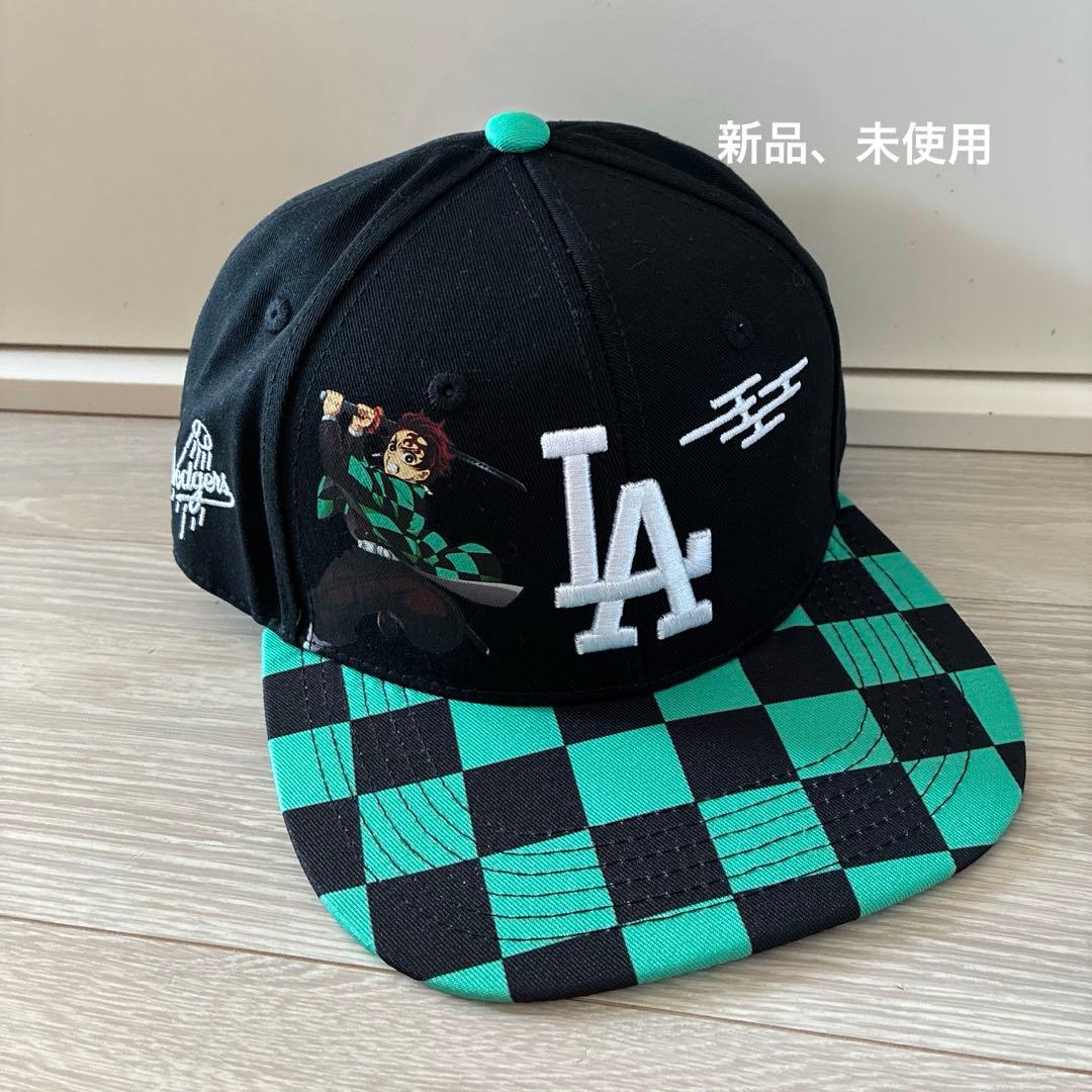 【新品、未使用】　鬼滅の刃✖️ドジャース　コラボ　キャップ