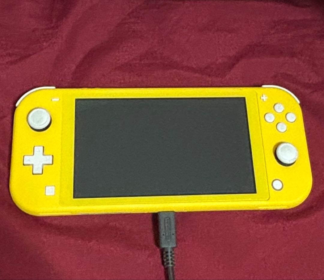 Nintendo Switch Lite イエロー 箱付き　本体