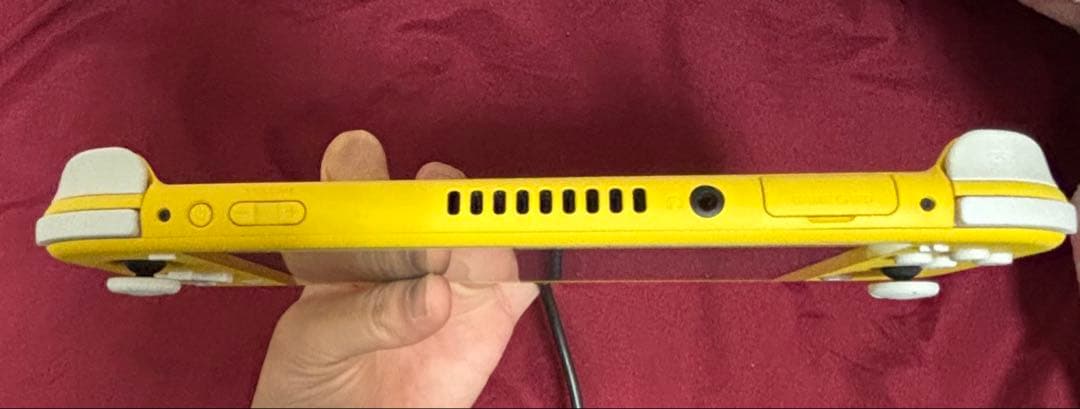 Nintendo Switch Lite イエロー 箱付き　本体