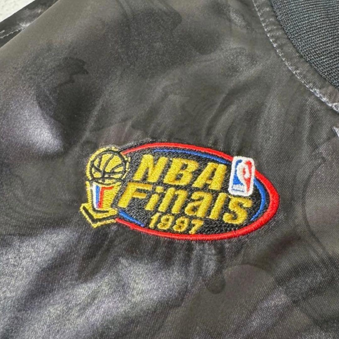SALE！【美品】ミシェル&ネス　シカゴブルズ　スタジャン 4XL 記念モデル