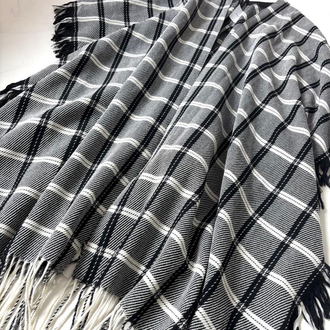 【美品】ウジョー Fringe Stole モノトーンチェック ポンチョ モード