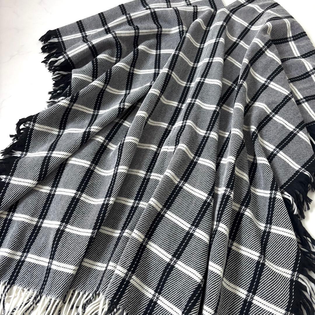 【美品】ウジョー Fringe Stole モノトーンチェック ポンチョ モード