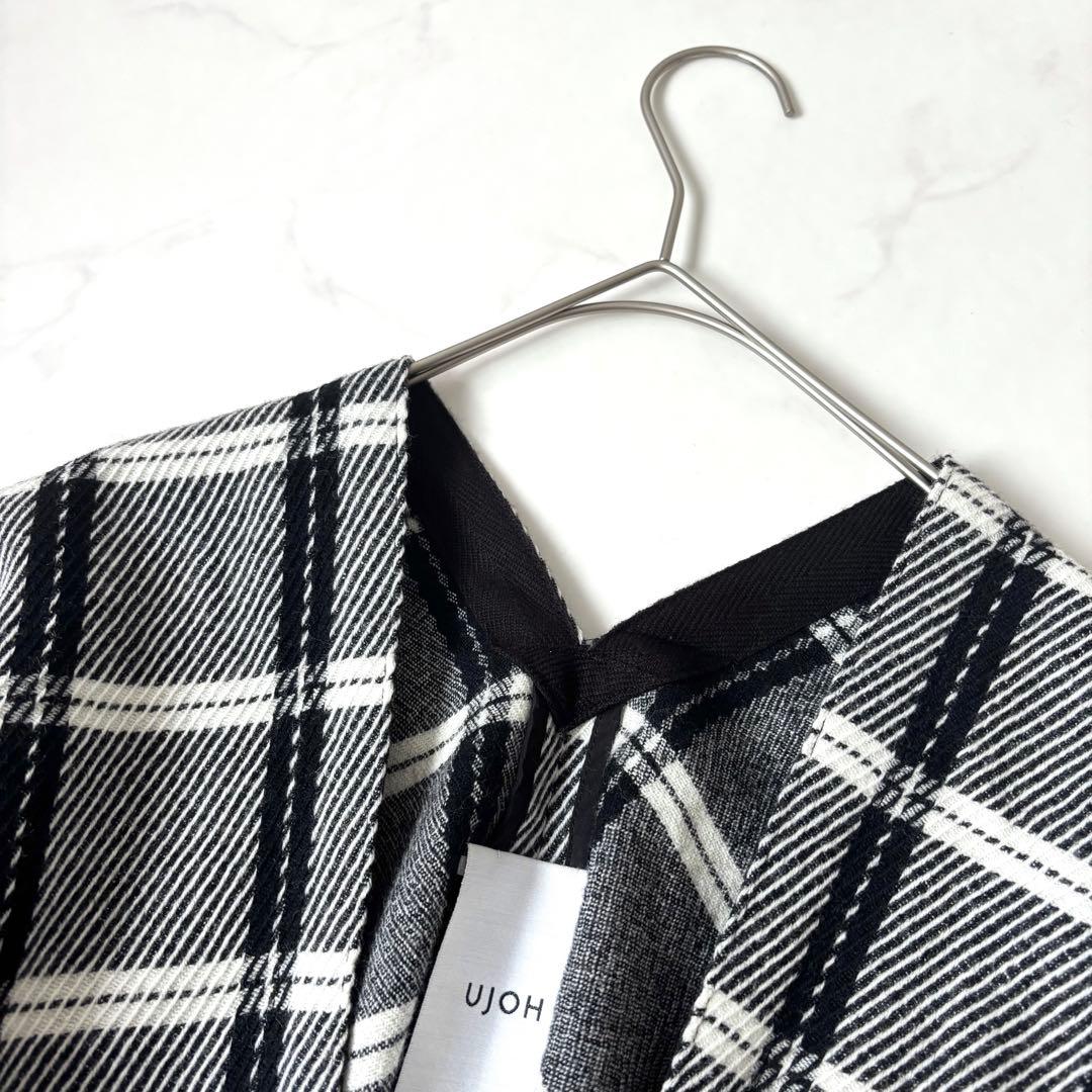【美品】ウジョー Fringe Stole モノトーンチェック ポンチョ モード