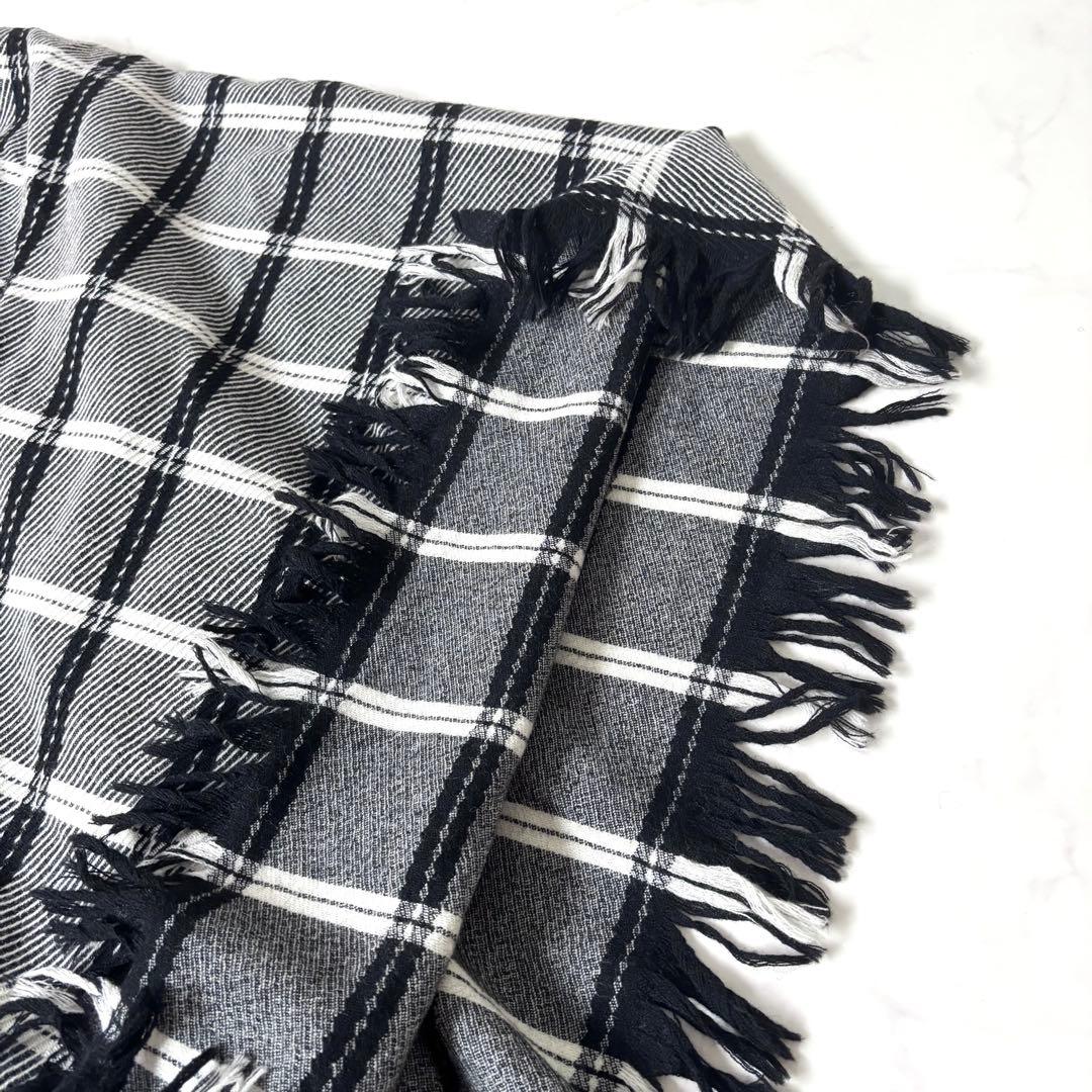 【美品】ウジョー Fringe Stole モノトーンチェック ポンチョ モード
