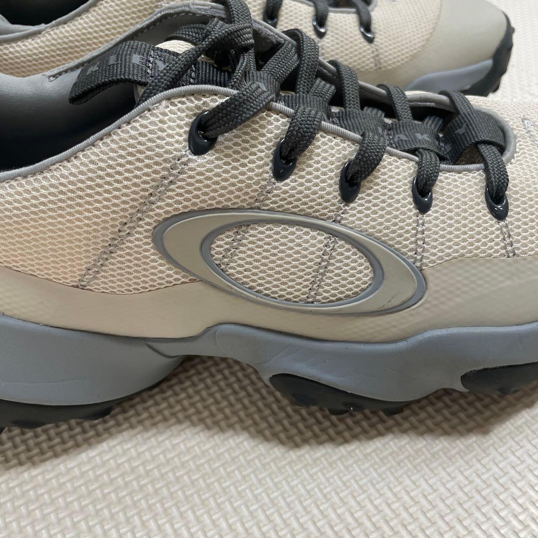 27cmOakley スニーカー edge flexホワイト オークリー