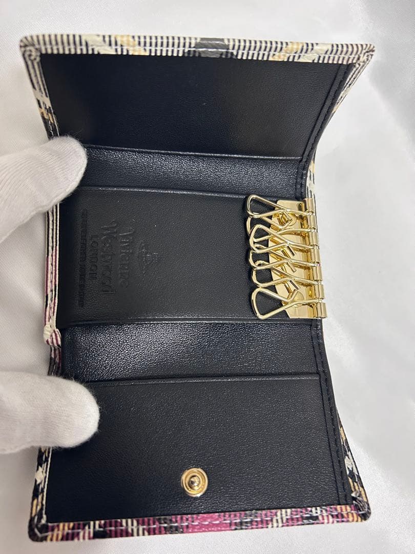 Vivienne Westwoodチェック柄キーケース 紫