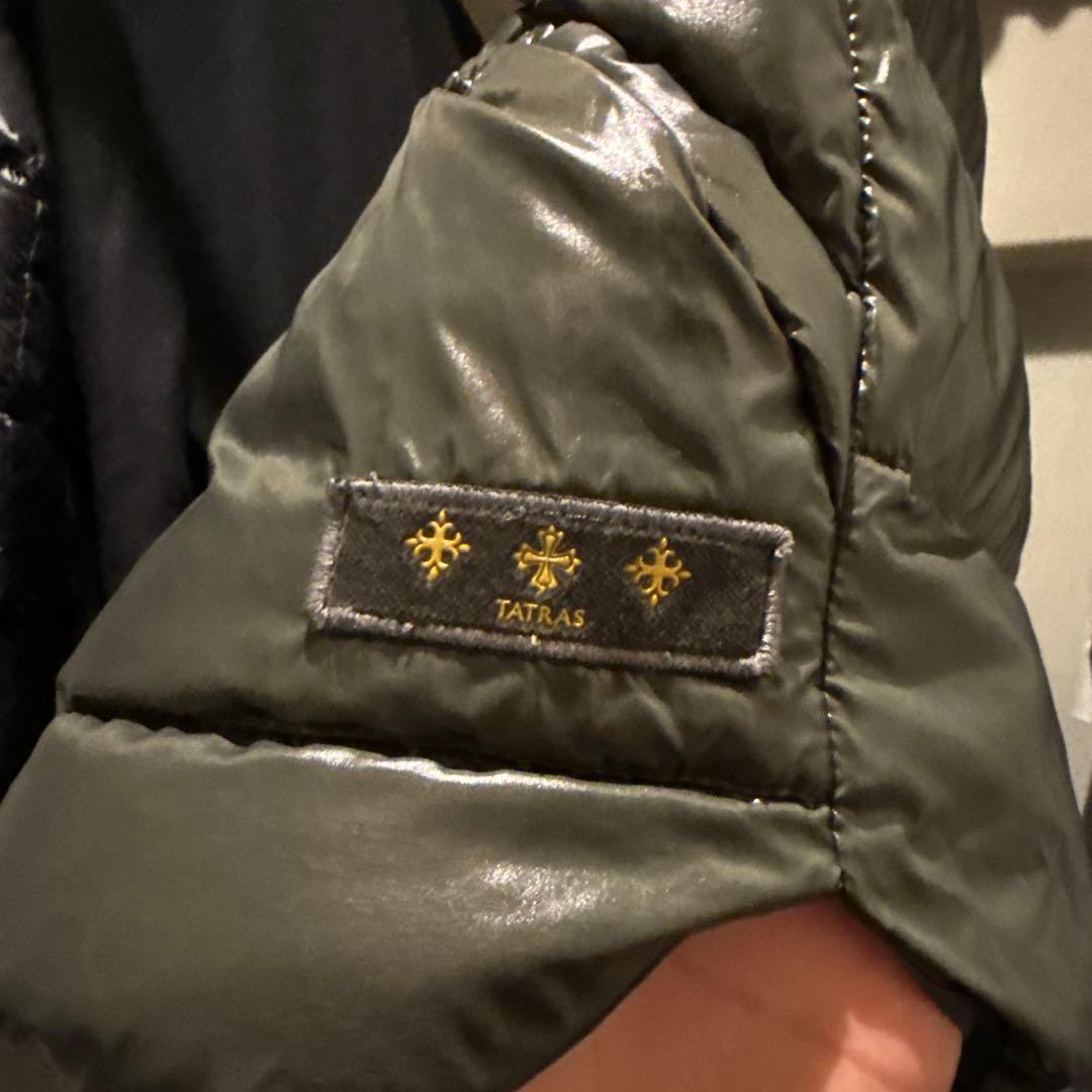 ダウンベスト　タトラス　リバーシブル
