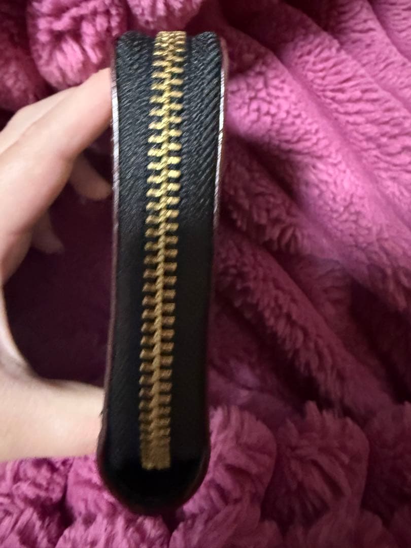 ［SALE中］Vivienne Westwood ヴィヴィアン 二つ折り財布