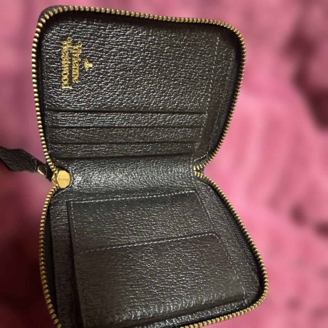 ［SALE中］Vivienne Westwood ヴィヴィアン 二つ折り財布