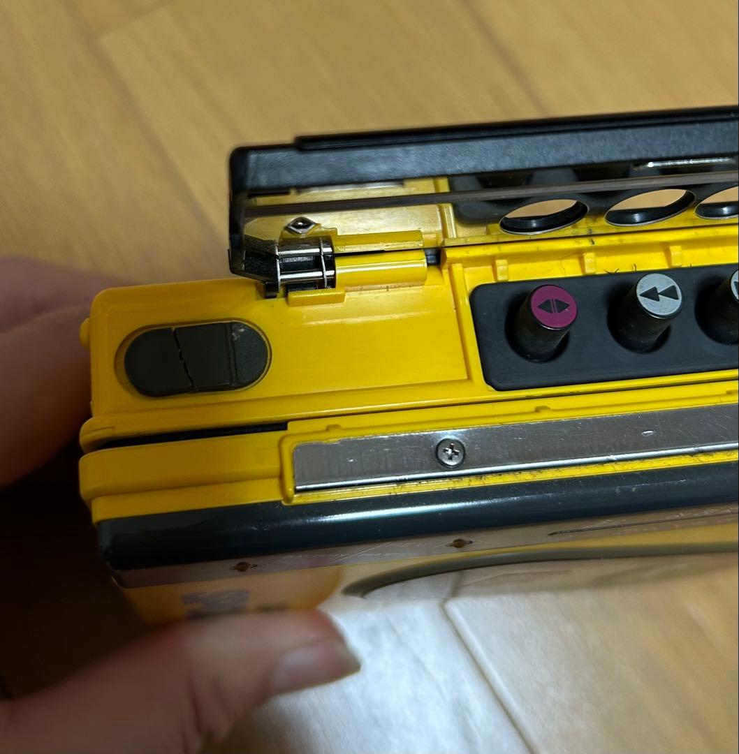 ジャンク　ソニー　SPORTS Walkman カセットプレーヤー