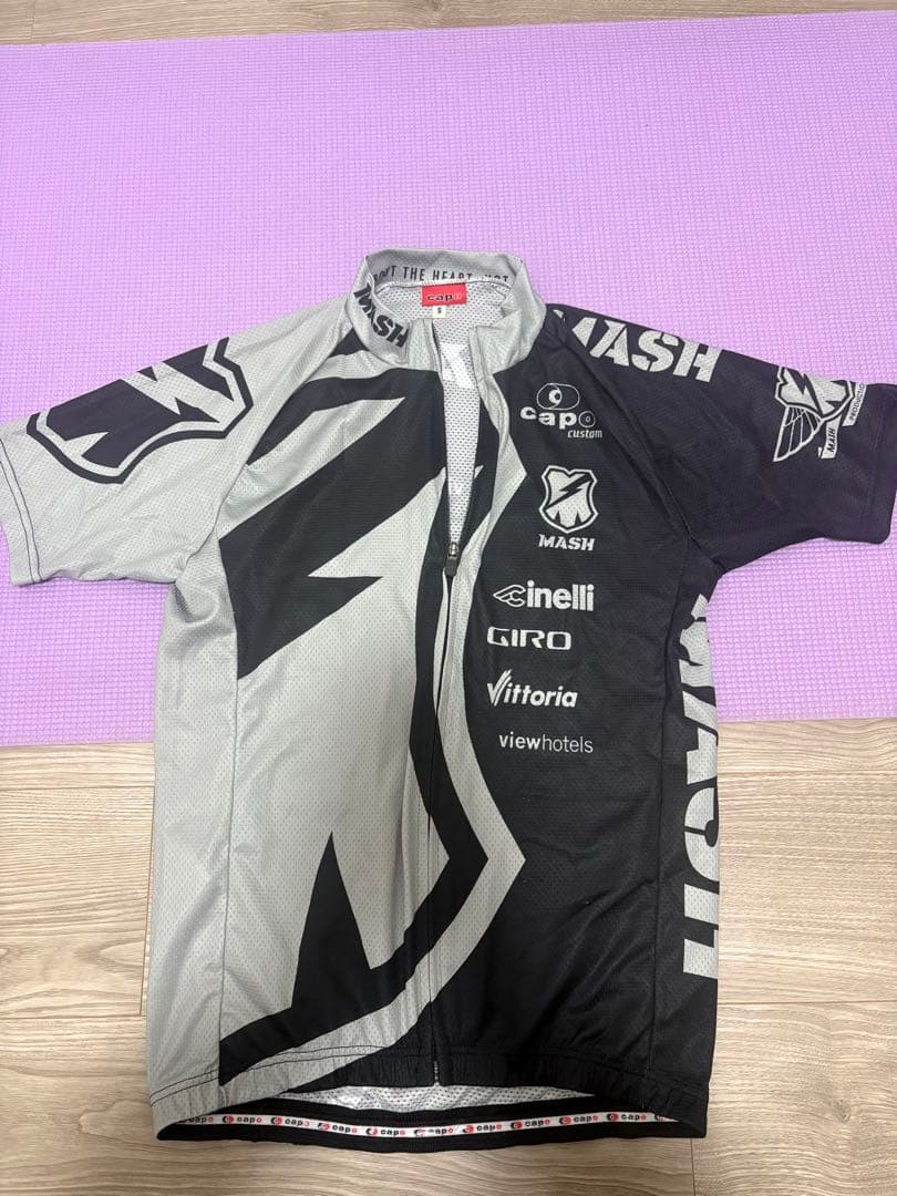 MASH サイクルジャージとビブショーツ セット