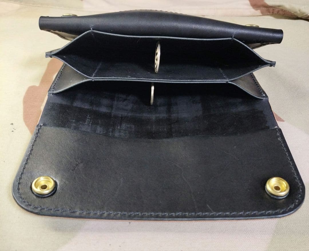 トラッカーウォレット コードバン