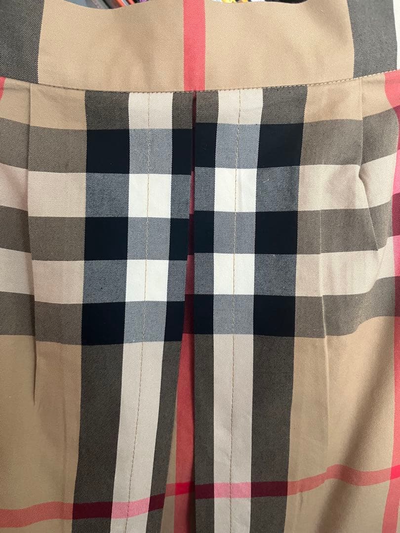 バーバリーチルドレン　チェック柄スカート 128cm