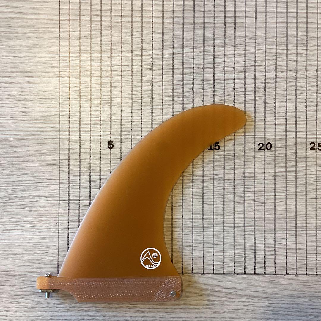 新品未使用シングルフィン6.5インチ　ライトブラウン、 スクリュー付き