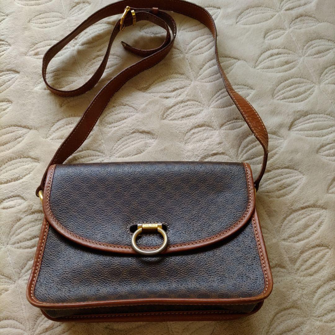 CELINEブラウンレザーショルダーバッグ