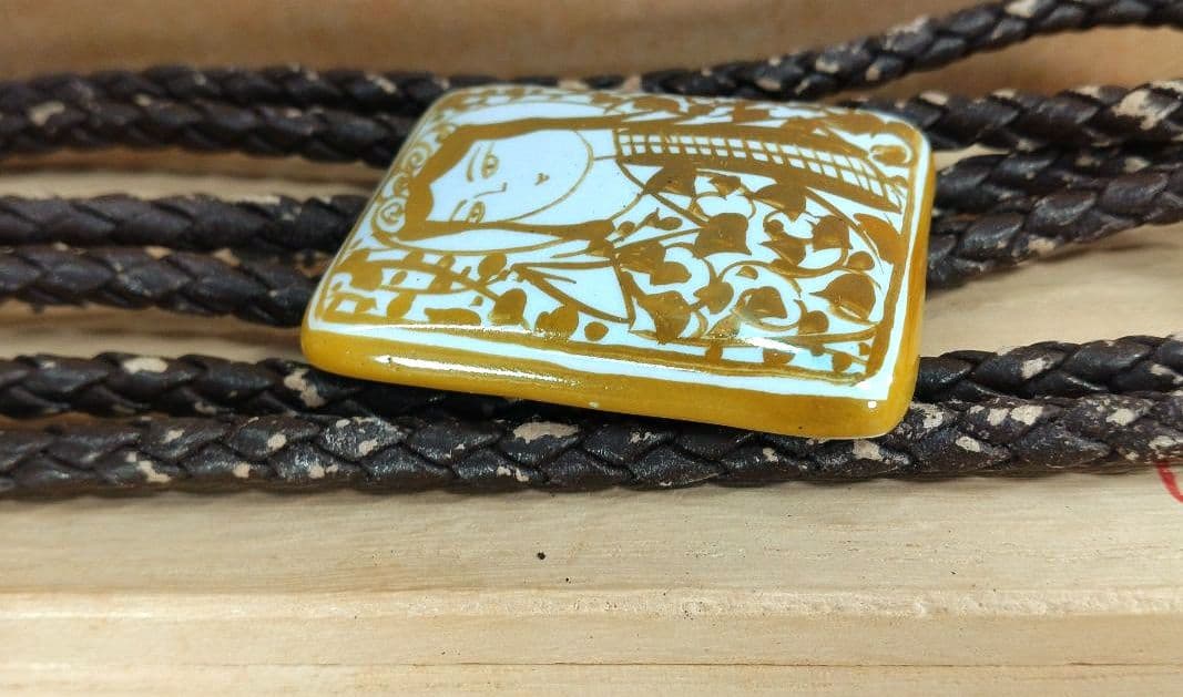 【本物保証】人間国宝 加藤卓男≪ラスター彩 陶板≫ループタイ 共箱 栞 陶器美品