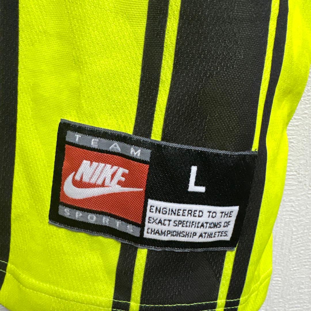 ナイキ　ビンテージ　サッカーユニフォーム 90sドルトムント　カラーリングモデル