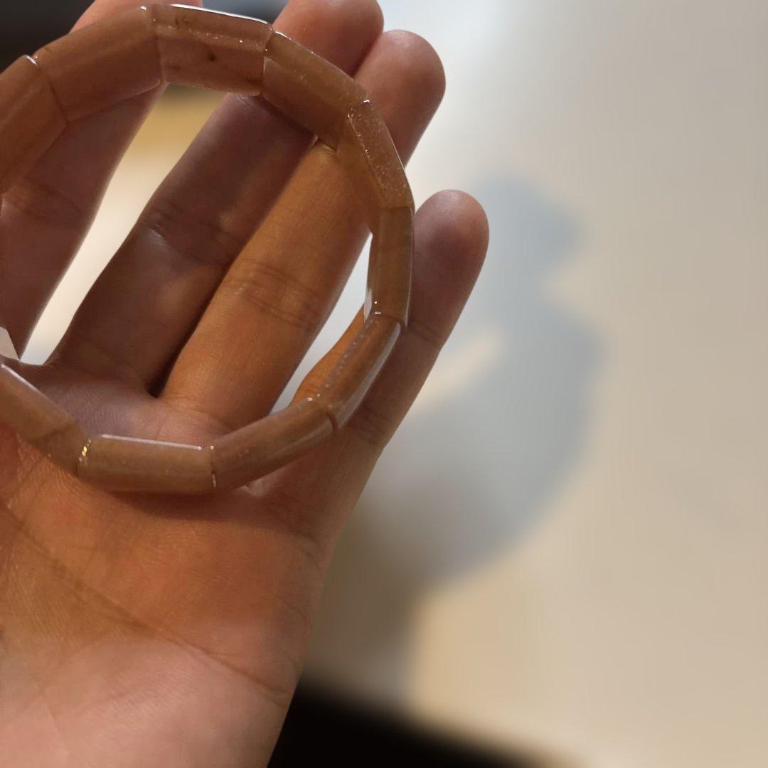 これはすっごい！綺麗で重厚感あるオレンジムースストーン！ズーンとくる！