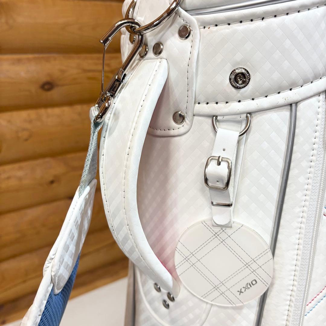 【美品】ゼクシオ XXIO 軽量 レディース キャディバッグ 2022