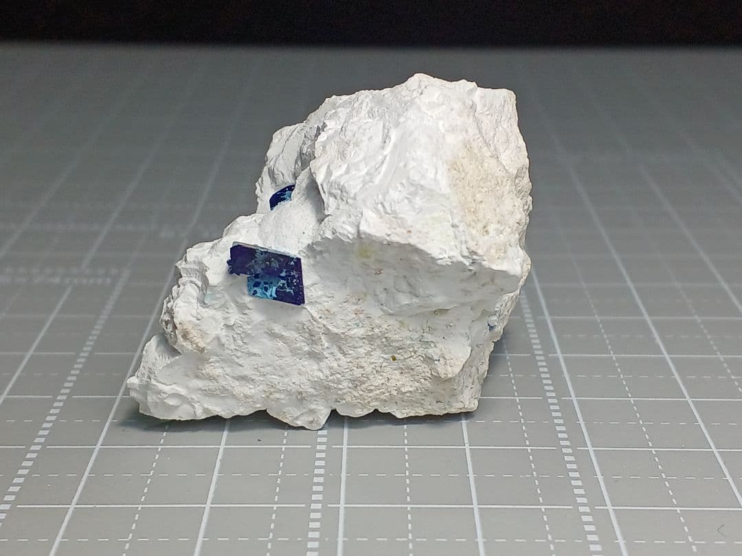 ご*う様 国産鉱物　逸見石　7.5mm　原石　ヘンミライト　鉱物標本