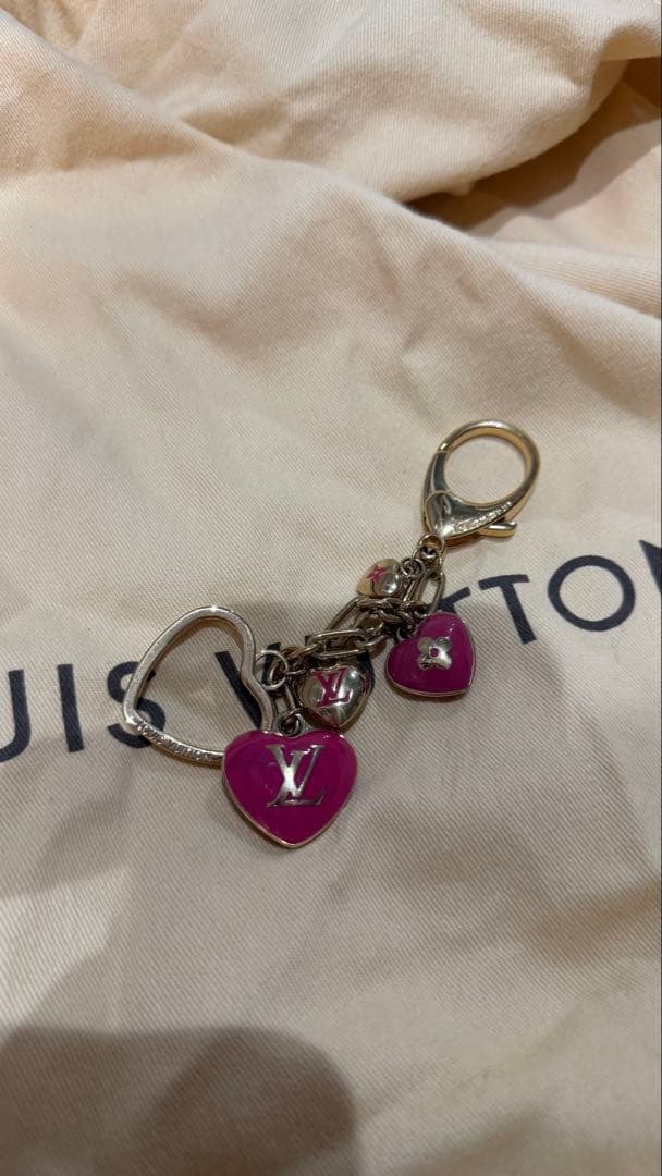 ルイ・ヴィトン Louis Vuitton キーホルダー チャーム　ハート