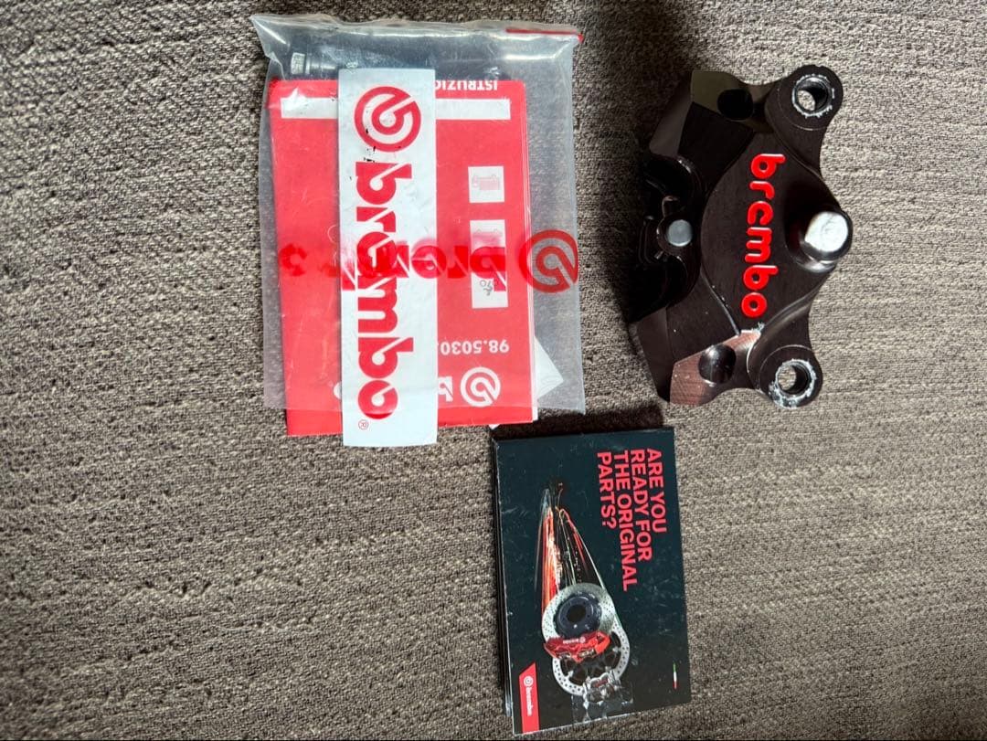 【値下げ中】bremboブレーキキャリパーGP2-CRCNC 2Pリヤキャリパー