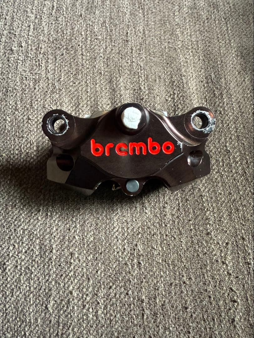 【値下げ中】bremboブレーキキャリパーGP2-CRCNC 2Pリヤキャリパー