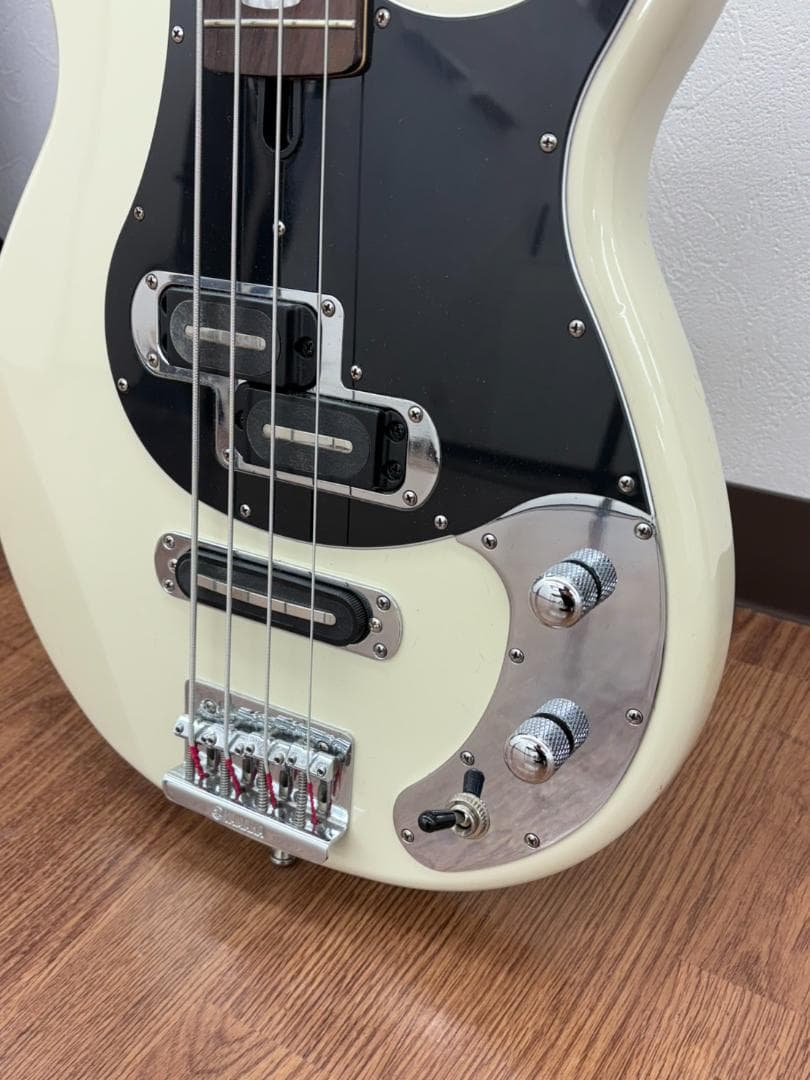 25S12-063 YAMAHA BB1024X エレキベース ソフトケース付