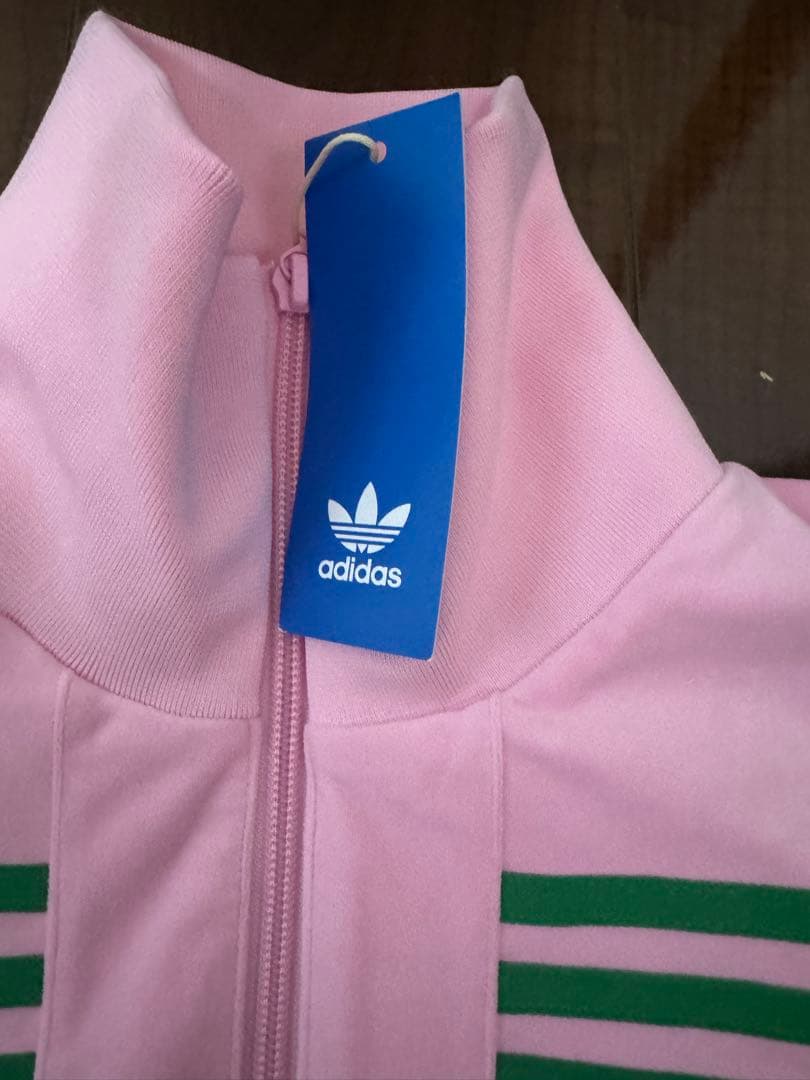 新品　未使用adidas ピンク フルジップジャケット