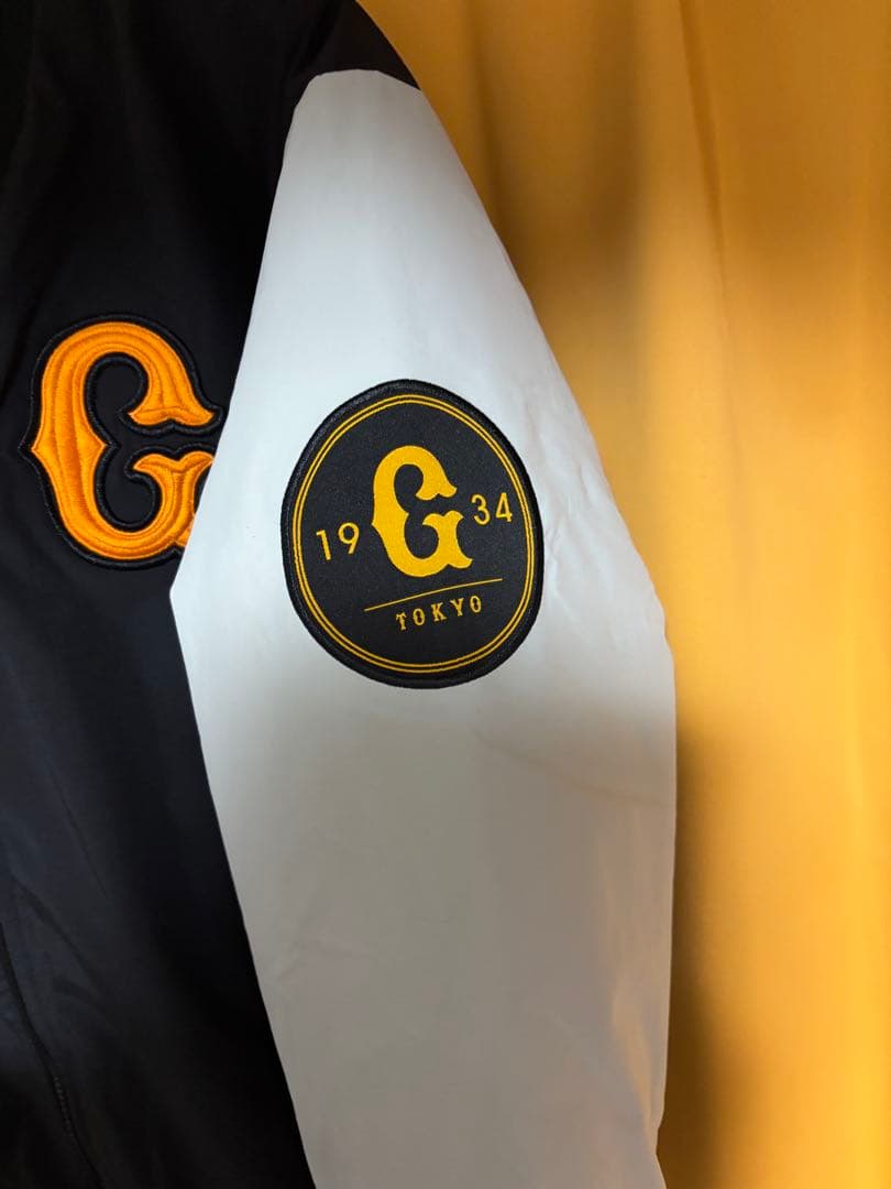 読売ジャイアンツ グランドコート 2023年