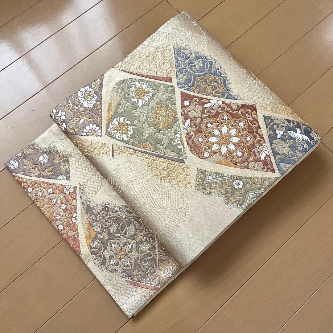 袋帯 三越誂製 正絹 色紙と雪輪 温かみのシャンパンゴールド 上品な煌めき 美品