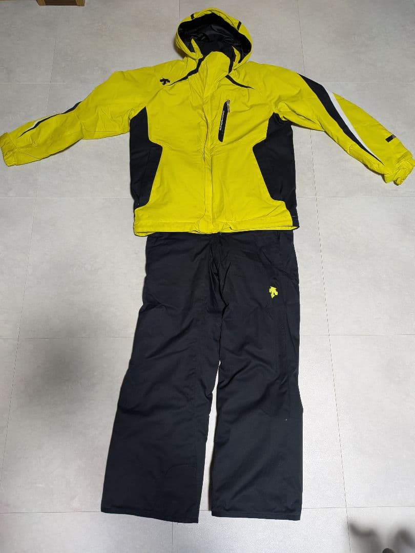 DESCENTE スキーウェア イエロー ブラック