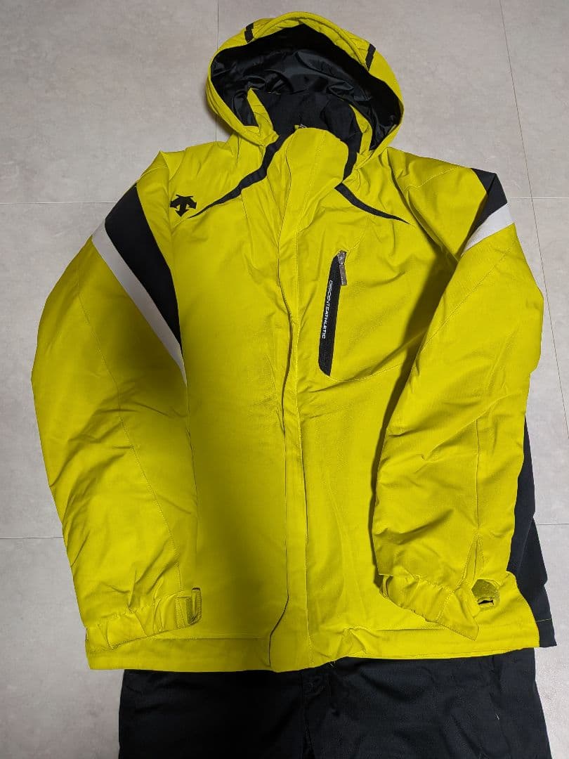 DESCENTE スキーウェア イエロー ブラック