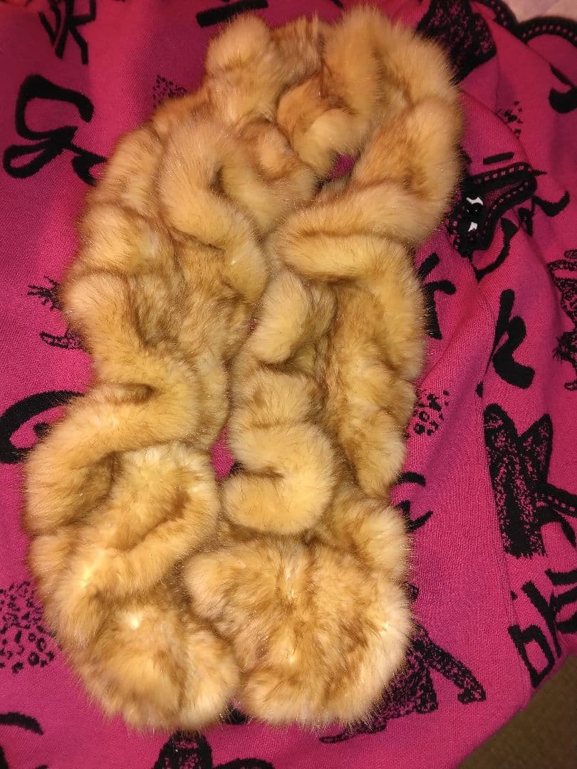 ロシアンセーブルマフラー、タグ付き、更に値下げしました、