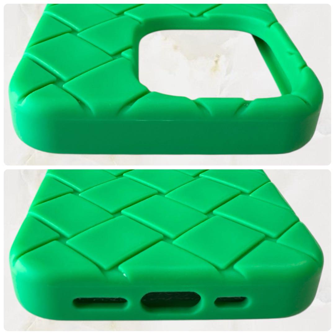 【美品】ボッテガヴェネタ iPhone14Pro イントレチャート ラバー