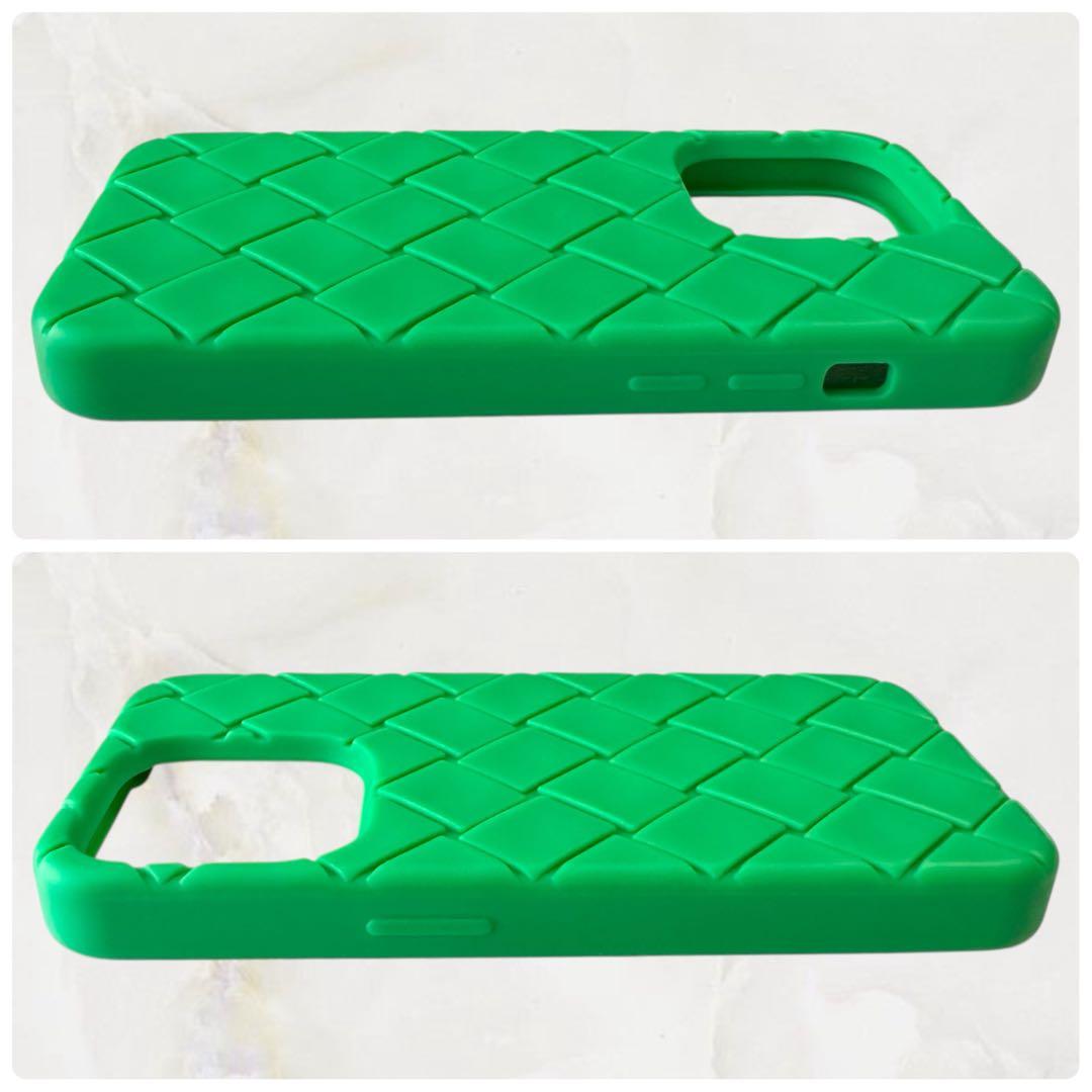 【美品】ボッテガヴェネタ iPhone14Pro イントレチャート ラバー