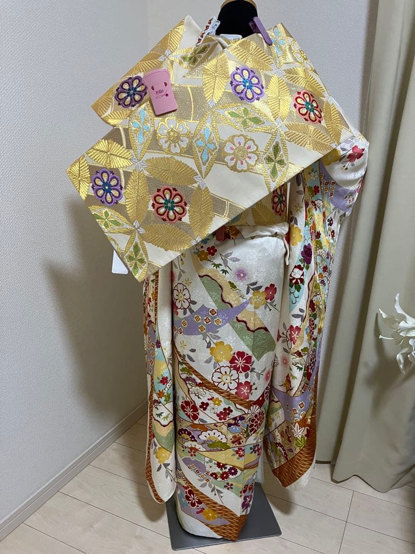 白地の熨斗柄 正絹振袖 全て揃ったフルセット 160cmまでの方に