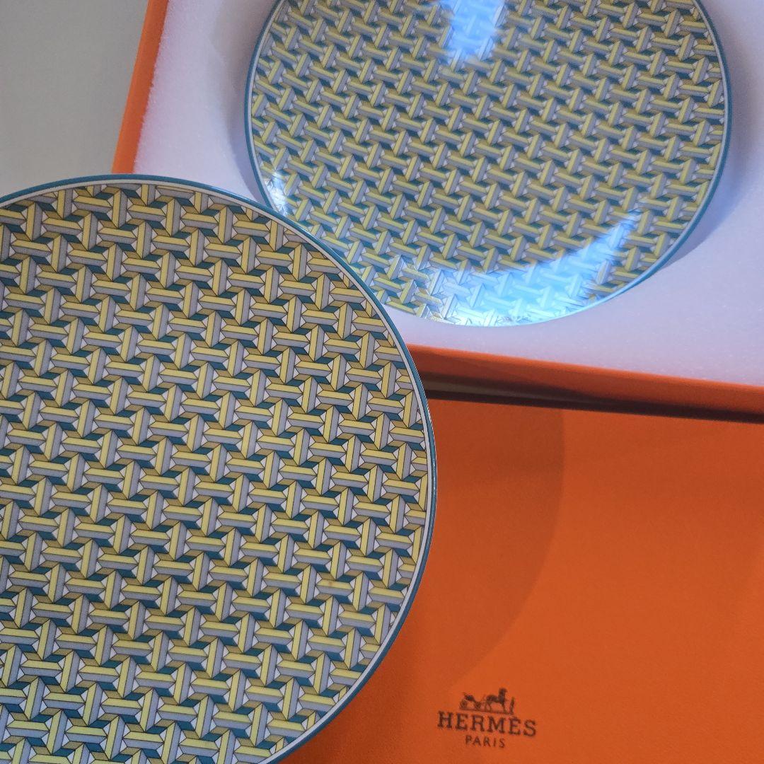 未使用　HERMES　プレート　皿2枚セット　TIE SET 箱付き