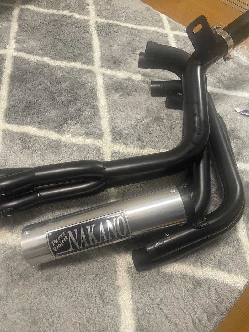 ゼファー400用ナカノガニマタになります。 要望があれば値下げします