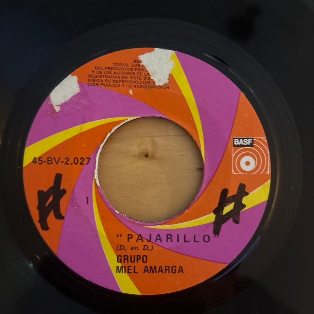 洋楽 Grupo Miel Amarga