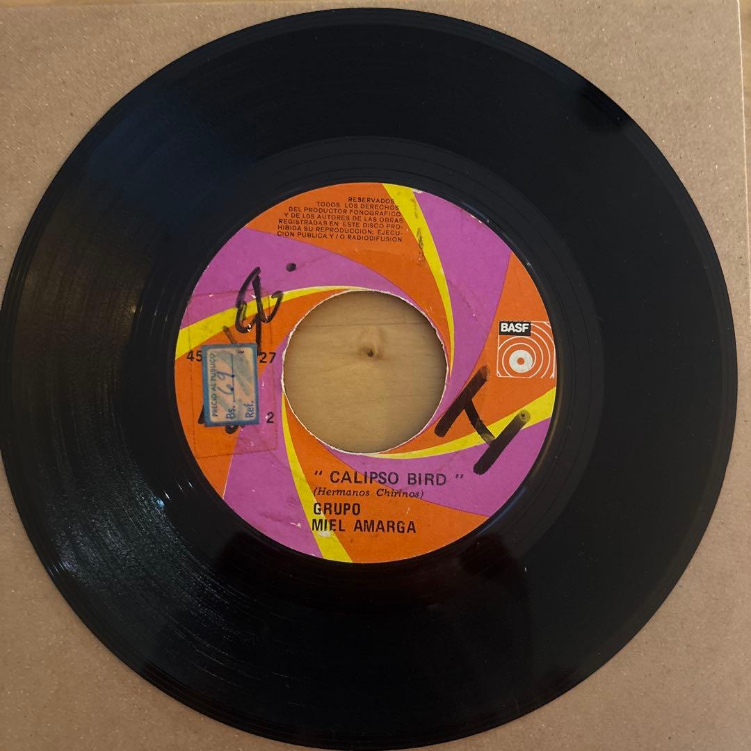 洋楽 Grupo Miel Amarga