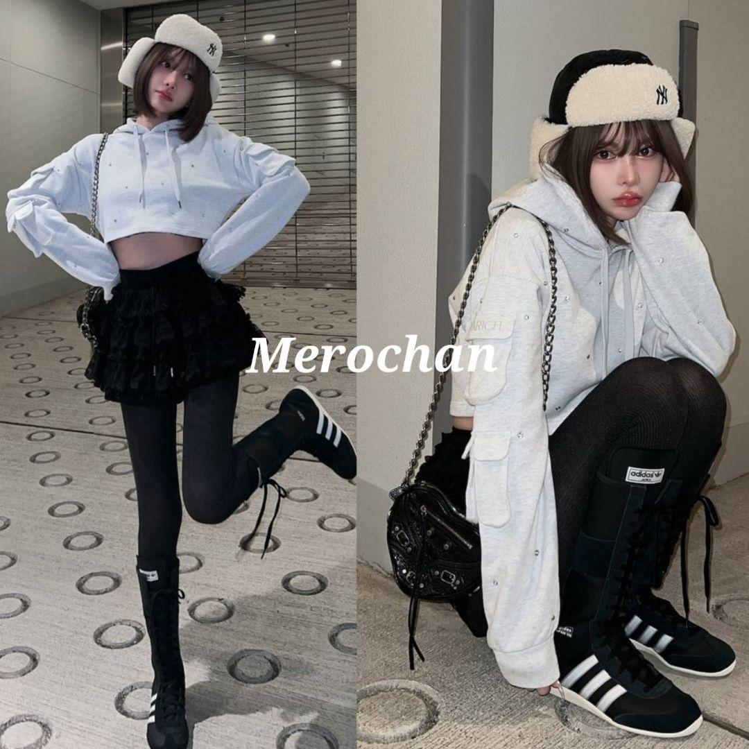 ダーリッチ クロップドビジューフーディ グレー