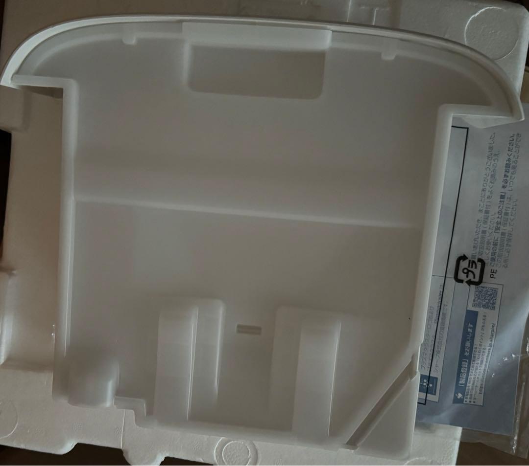 美品 説明書箱梱包材付 シャープ 衣類乾燥除湿機(CV-P60-W)2022年製