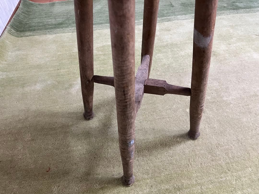 木製スツール 4本脚 円形座面