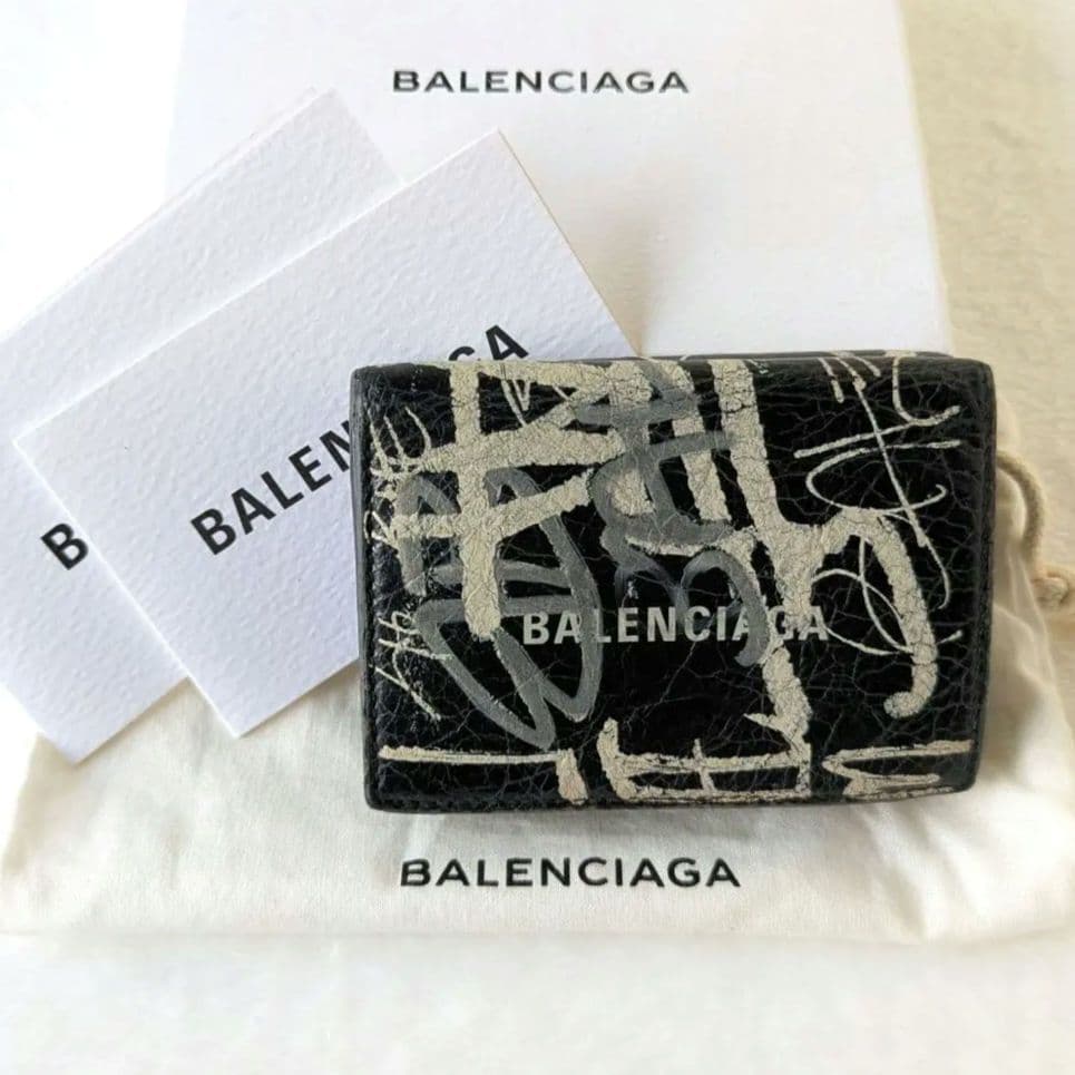 バレンシアガ グラフィティ ミニウォレット 三つ折り財布　　　　　♦マンさん様♦