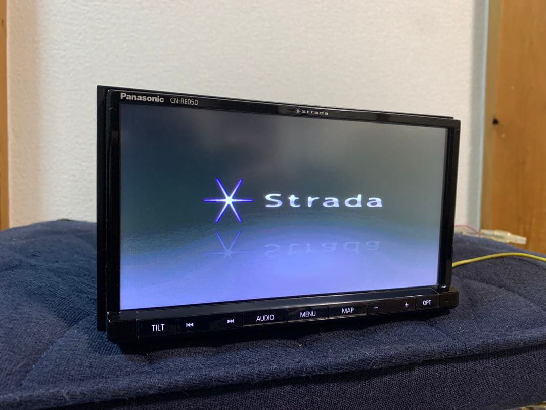 カーナビ Panasonic CN-RE05D