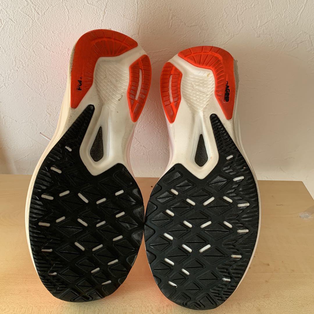 プーマ　ディヴィエイトニトロ　28cm   かかと、側面にキズあり。