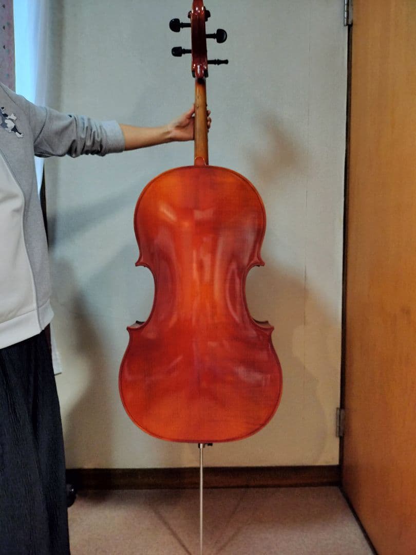 チェロ 木製 オレンジ色 4/4　スズキ製