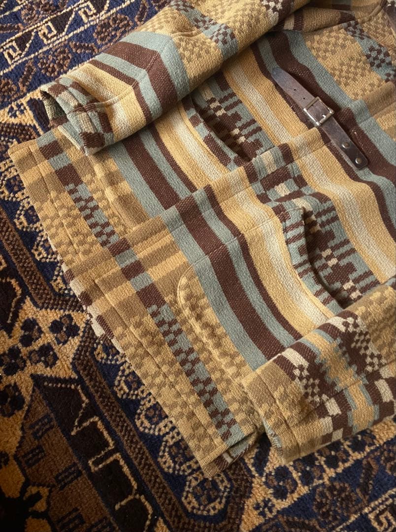 希少 MOUNTAIN RESEARCH Belted Blanket Hood