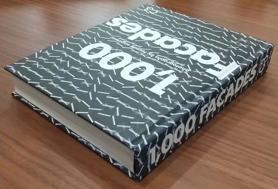 【値下可】1,000 Facades　C3